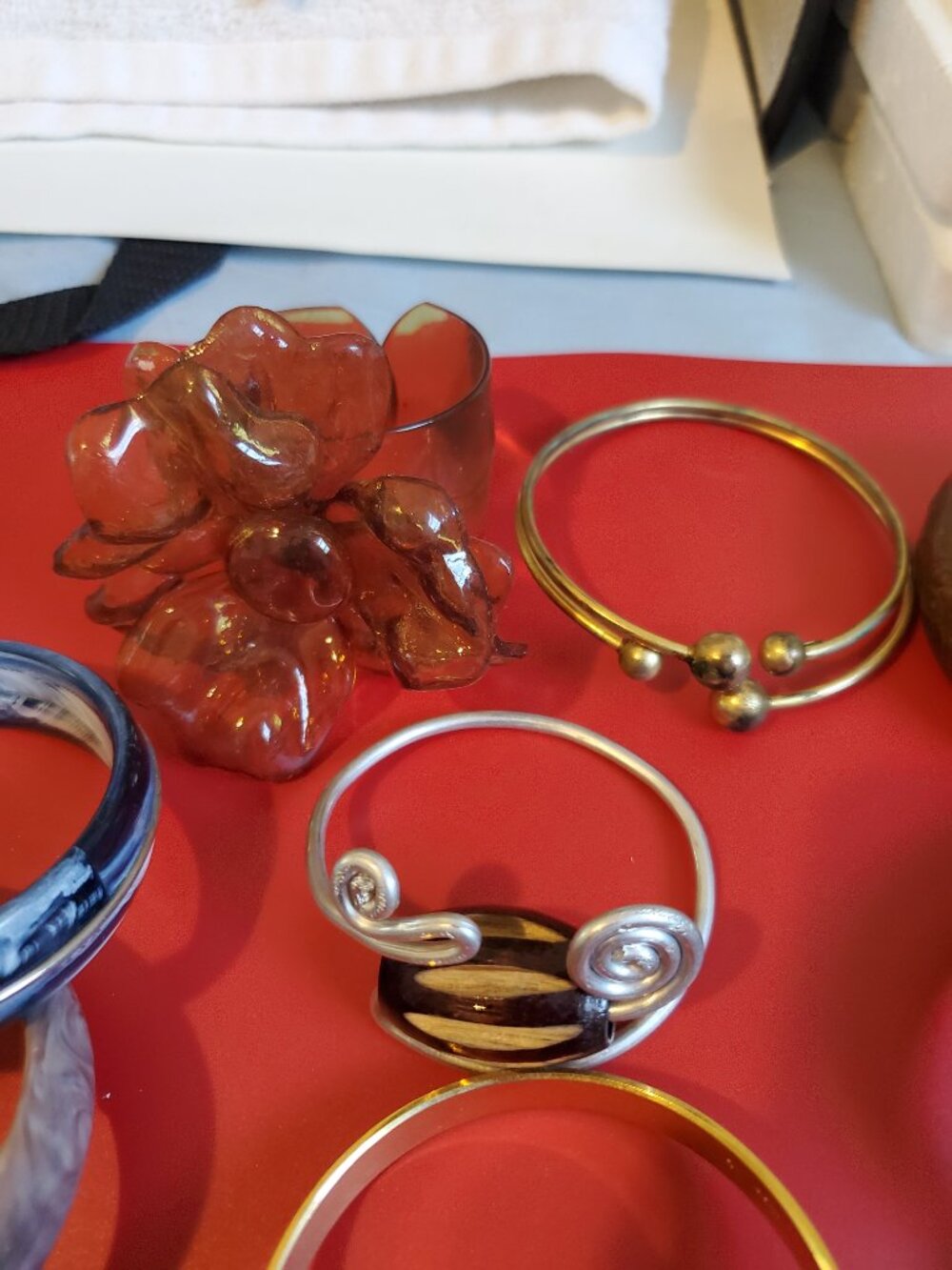 42 Bracelets, items # B -2239-2280,. wt. did not measured . ! - Picture 12 of 15